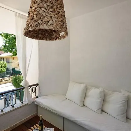 Oasis Apartment *