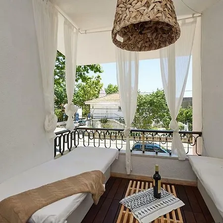 Oasis Apartament Віавіа
